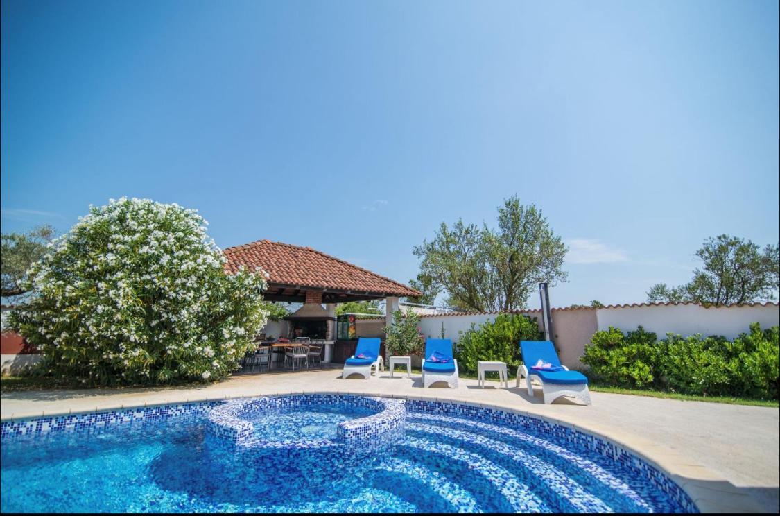 Villa Filip - Private Pool & Gym Pula Exterior foto