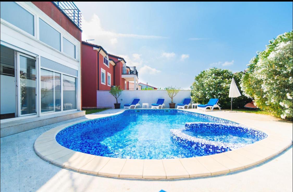 Villa Filip - Private Pool & Gym Pula Exterior foto